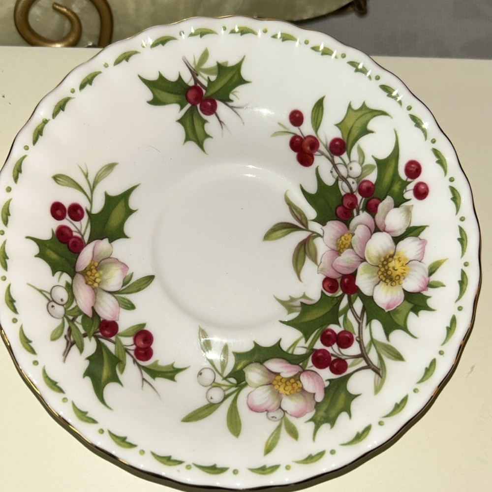 Royal Albert December Bone China Tea Cup & Saucer - Picture 7 of 11